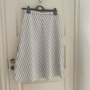 Vintage - Made in Denmark Chevron Pattern Midi Skirt
